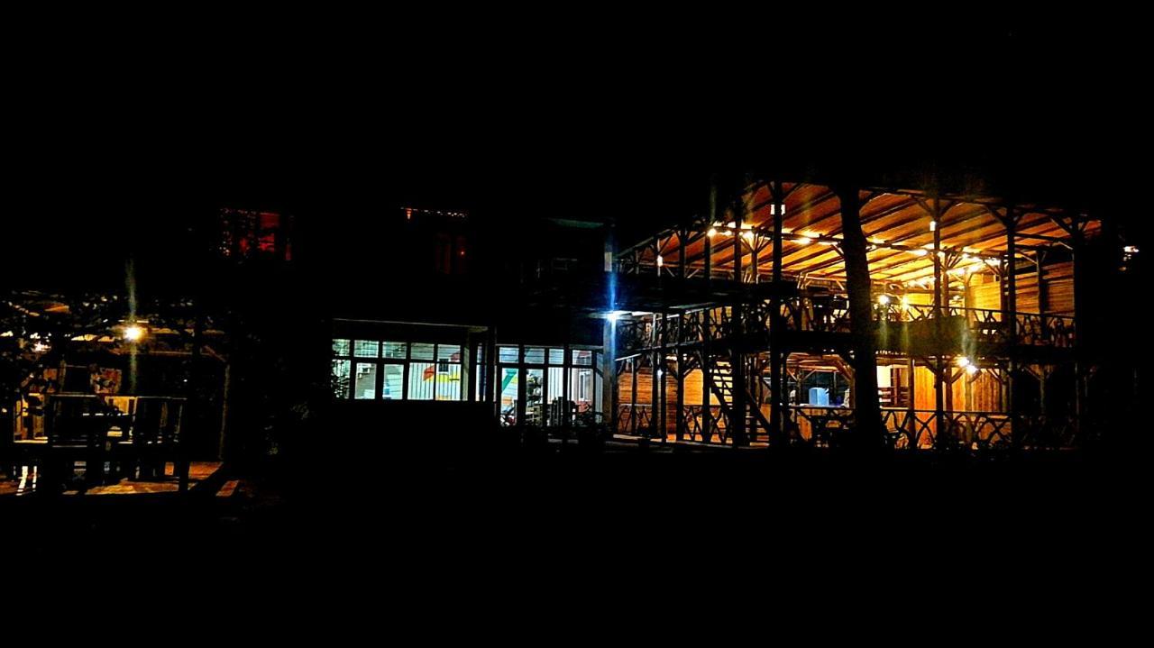 A Pousada Jinja Backpackers Exterior foto