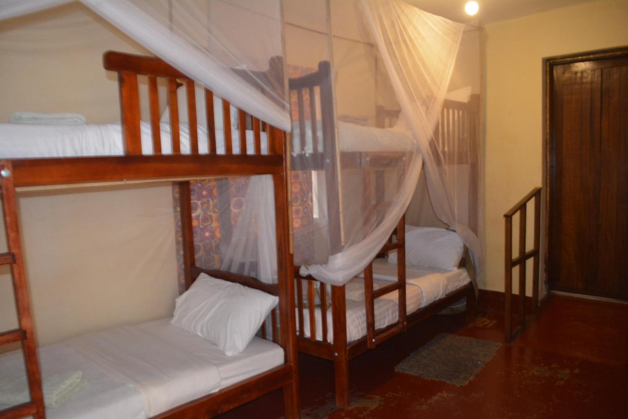 A Pousada Jinja Backpackers Exterior foto