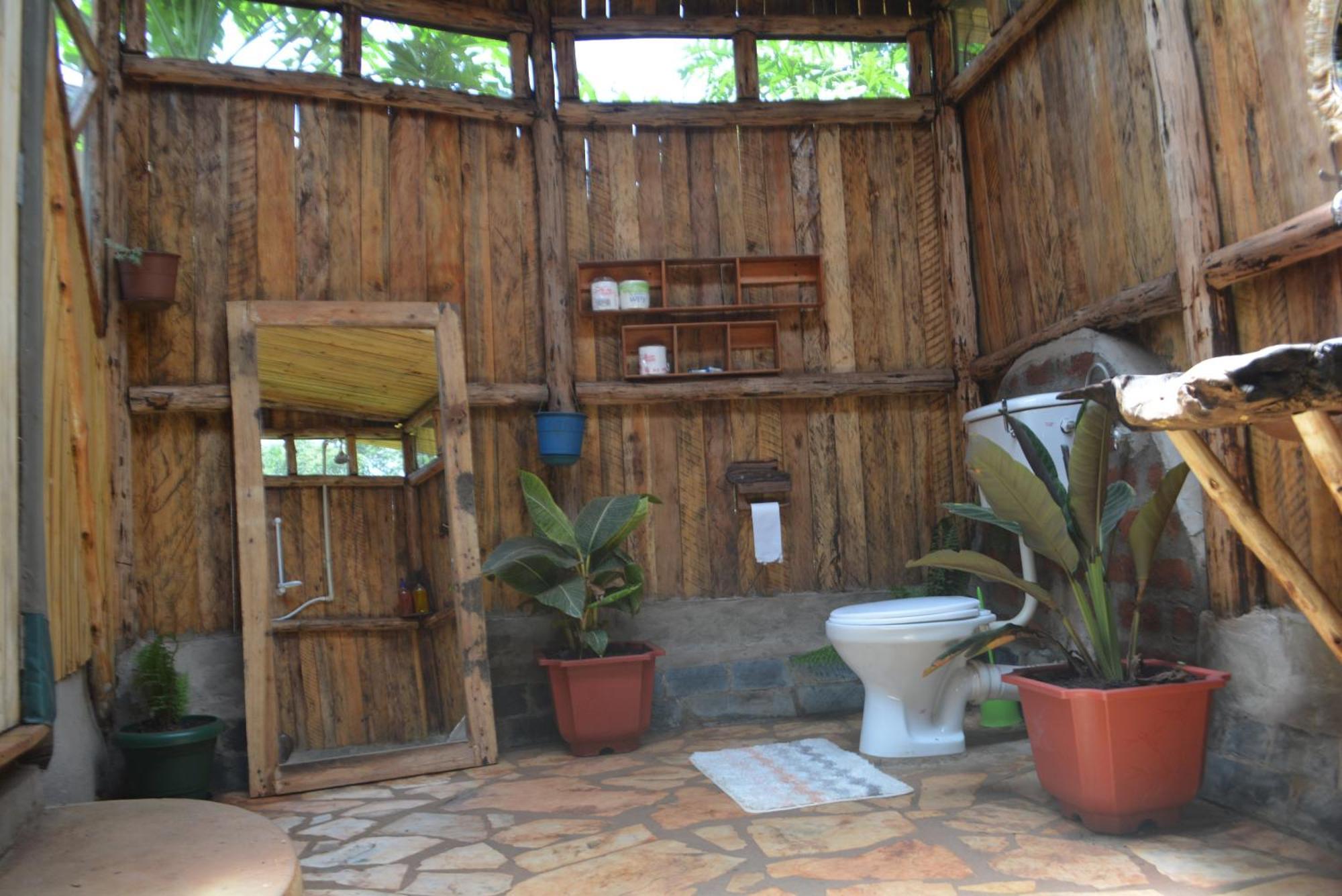 A Pousada Jinja Backpackers Exterior foto